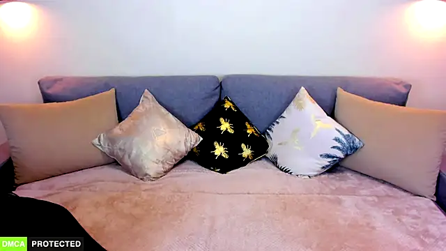 Snapshot of TheWoman__ chatting on 03-06-25, 07:10 TheWoman online show from 03-06-25, 07:10