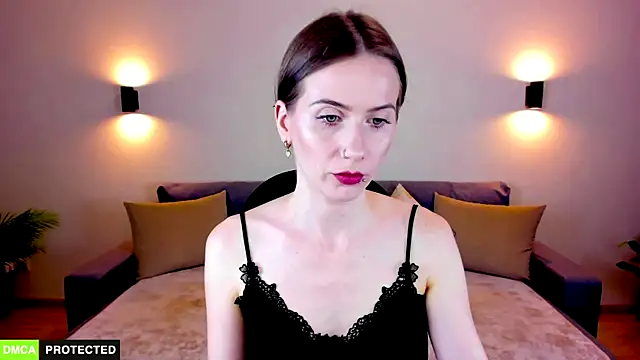 Snapshot of TheWoman__ chatting on 09-19-25, 01:45 TheWoman online show from 09-19-25, 01:45