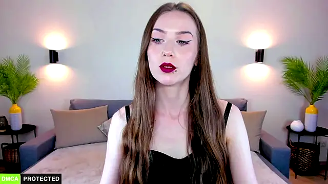 Snapshot of TheWoman__ chatting on 06-08-26, 10:59 TheWoman online show from 06-08-26, 10:59