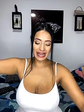 Shantal Lovee online show from 10-14-25, 02:01