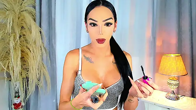 Snapshot of Michell_simons chatting on 12-20-24, 03:25 Michell simons online show from 12-20-24, 03:25