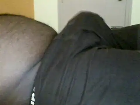 Snapshot of Indianguymohan chatting on 02-09-25, 03:56 Indianguymohan online show from 02-09-25, 03:56