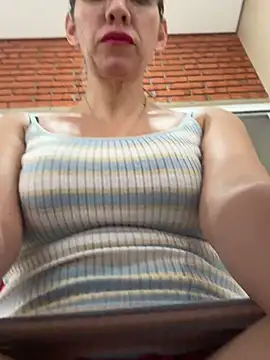 Gatitacarlita online show from 03-15-25, 11:51