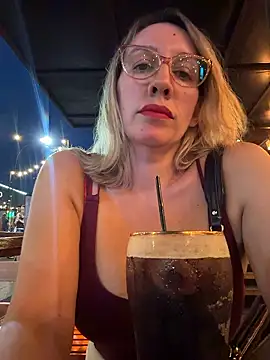 Gatitacarlita online show from 01-07-26, 11:07