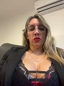 Snapshot of Gatitacarlita chatting on 05-29-26, 12:14 Gatitacarlita online show from 05-29-26, 12:14