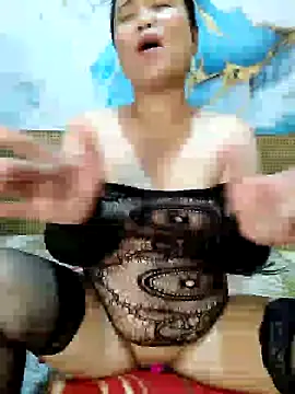 Snapshot of aya_01 chatting on 03-16-25, 12:23 aya 01 online show from 03-16-25, 12:23