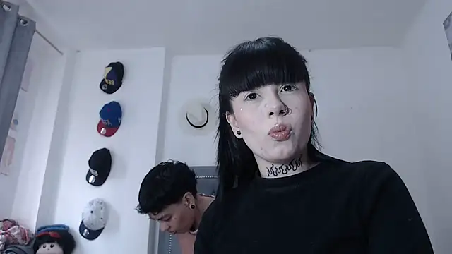 Snapshot of dulce_maria_x chatting on 09-27-25, 11:48 dulce maria x online show from 09-27-25, 11:48