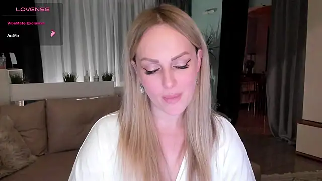 Snapshot of Libby_Nora chatting on 12-19-24, 01:51 Libby Nora online show from 12-19-24, 01:51