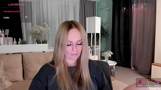 Snapshot of Libby_Nora chatting on 01-09-25, 03:34 Libby Nora online show from 01-09-25, 03:34