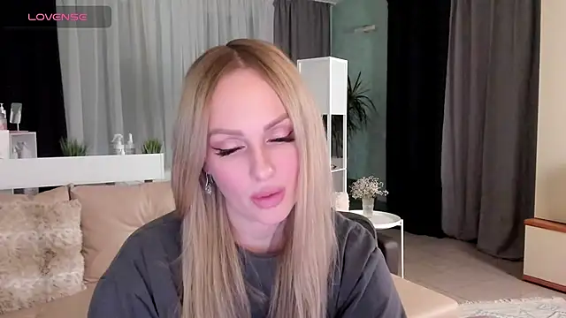 Snapshot of Libby_Nora chatting on 01-21-25, 05:51 Libby Nora online show from 01-21-25, 05:51