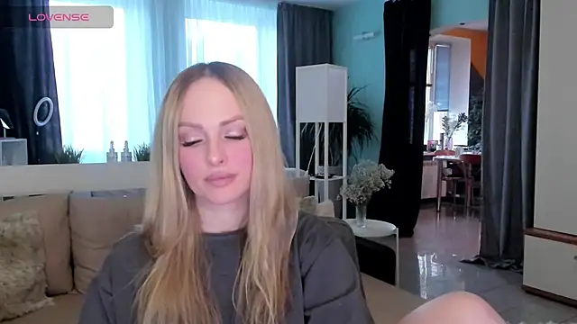 Snapshot of Libby_Nora chatting on 01-28-25, 11:17 Libby Nora online show from 01-28-25, 11:17