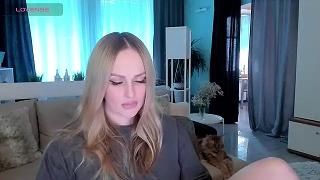 Snapshot of Libby_Nora chatting on 02-05-25, 12:49 Libby Nora online show from 02-05-25, 12:49