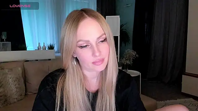 Snapshot of Libby_Nora chatting on 02-24-25, 03:09 Libby Nora online show from 02-24-25, 03:09