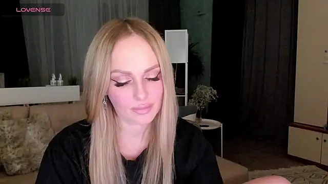 Snapshot of Libby_Nora chatting on 02-26-25, 04:56 Libby Nora online show from 02-26-25, 04:56