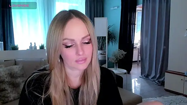 Snapshot of Libby_Nora chatting on 02-27-25, 06:40 Libby Nora online show from 02-27-25, 06:40