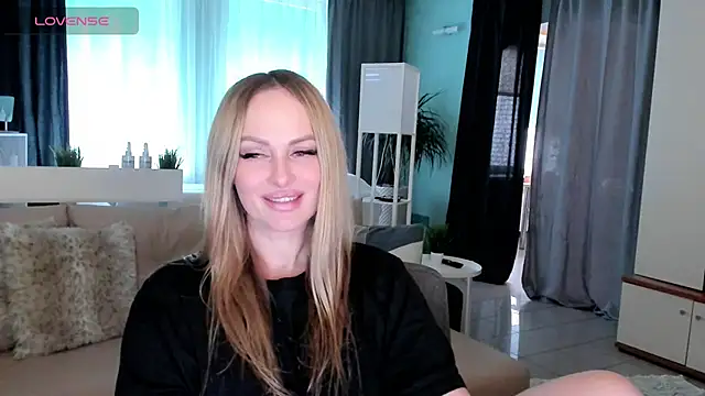 Snapshot of Libby_Nora chatting on 03-03-25, 12:48 Libby Nora online show from 03-03-25, 12:48