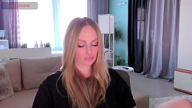 Snapshot of Libby_Nora chatting on 03-22-25, 02:36 Libby Nora online show from 03-22-25, 02:36