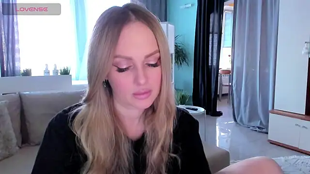 Snapshot of Libby_Nora chatting on 03-23-25, 06:37 Libby Nora online show from 03-23-25, 06:37