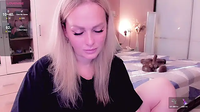 Snapshot of Libby_Nora chatting on 09-28-25, 09:58 Libby Nora online show from 09-28-25, 09:58