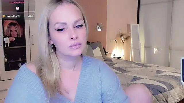 Snapshot of Libby_Nora chatting on 10-29-25, 10:28 Libby Nora online show from 10-29-25, 10:28