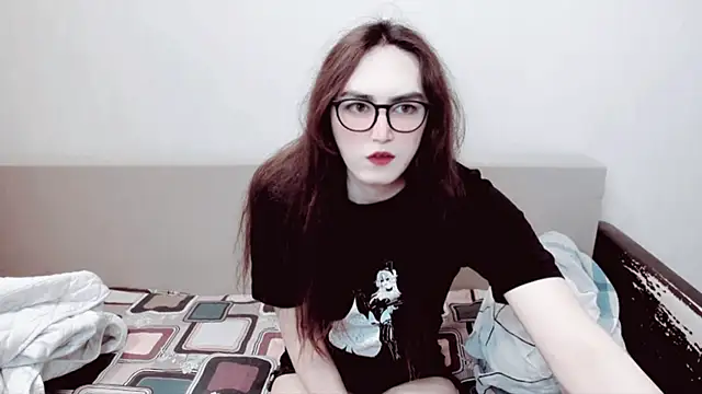 Snapshot of MinniMaksy chatting on 05-31-26, 07:15 MinniMaksy online show from 05-31-26, 07:15