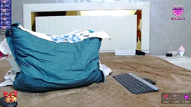 FlirtDeea online show from 11-22-25, 03:49