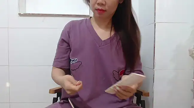 Snapshot of AsianPussie4u chatting on 02-19-25, 01:40 AsianPussie4u online show from 02-19-25, 01:40