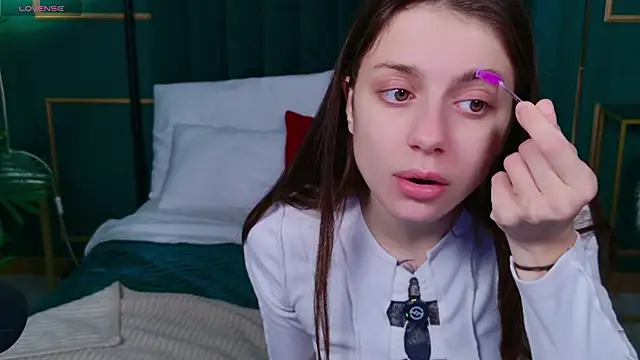 Eille Elfie online show from 10-10-25, 04:44