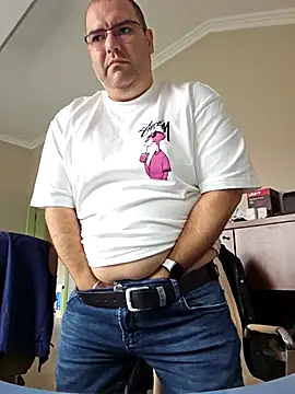 Snapshot of Andrew1900529 chatting on 12-03-25, 09:29 Andrew1900529 online show from 12-03-25, 09:29