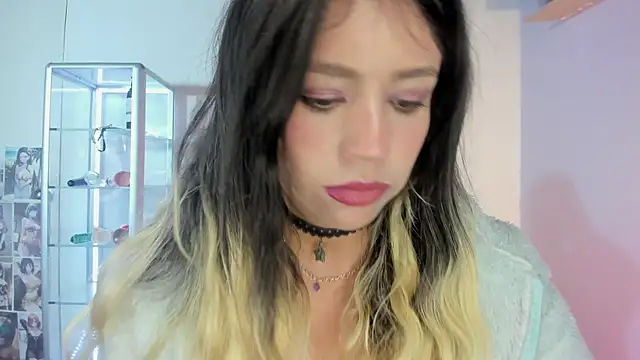 Snapshot of BA_BYY chatting on 11-11-25, 08:31 BA BYY online show from 11-11-25, 08:31