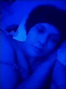 Snapshot of LUNAdeMARTE chatting on 01-10-25, 04:12 LUNAdeMARTE online show from 01-10-25, 04:12