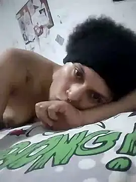 Snapshot of LUNAdeMARTE chatting on 03-14-25, 12:10 LUNAdeMARTE online show from 03-14-25, 12:10