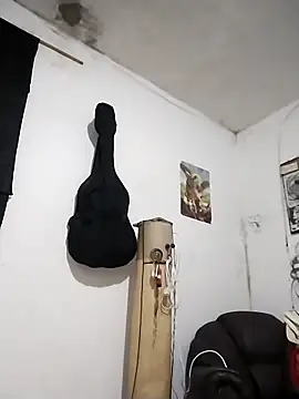 Snapshot of LUNAdeMARTE chatting on 03-16-25, 03:58 LUNAdeMARTE online show from 03-16-25, 03:58