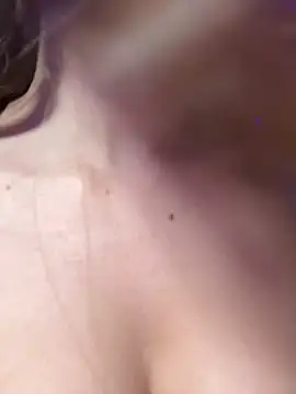 MaggyMayI online show from 12-17-25, 05:30