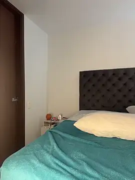 kamivolkano online show from 02-25-26, 05:55