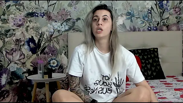 RoseDiamond06 online show from 01-29-25, 03:26