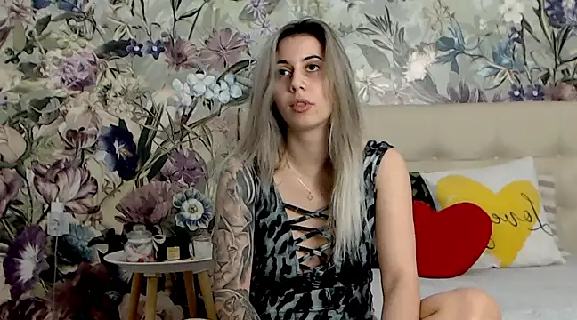 RoseDiamond06 online show from 02-05-25, 02:05