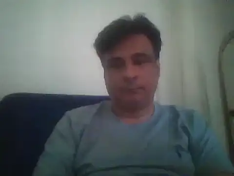 Snapshot of desipapaxxx chatting on 02-13-25, 10:44 desipapaxxx online show from 02-13-25, 10:44