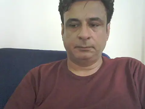 Snapshot of desipapaxxx chatting on 10-10-25, 08:57 desipapaxxx online show from 10-10-25, 08:57