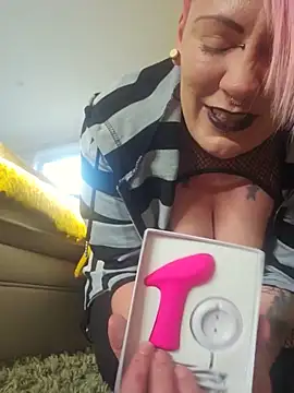 PinkTheHawk online show from 05-23-26, 03:23