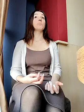 EvaXOAir online show from 03-21-25, 05:11