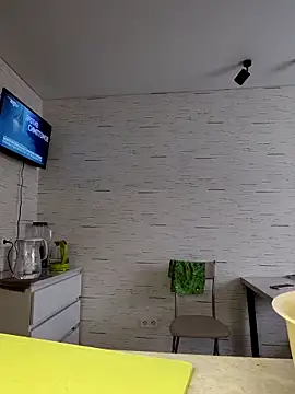 EvaXOAir online show from 09-28-25, 05:02