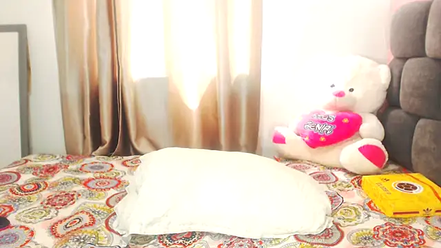 Snapshot of ValenSex chatting on 06-24-26, 03:22 ValenSex online show from 06-24-26, 03:22
