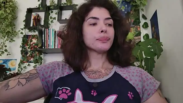 Snapshot of TaliMajesty chatting on 06-28-26, 12:00 TaliMajesty online show from 06-28-26, 12:00