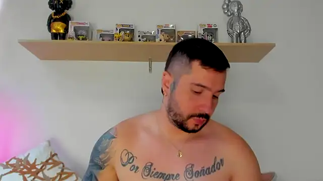 camilo restrepo21 online show from 10-20-25, 09:59