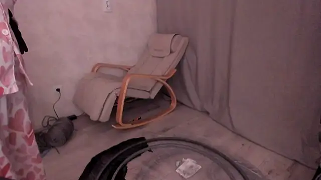 why again me online show from 02-25-25, 06:09