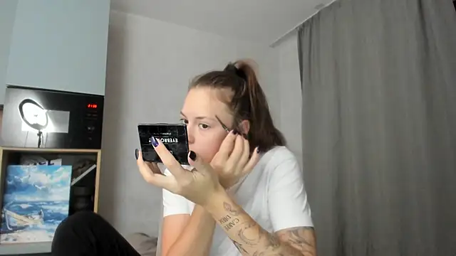 why again me online show from 09-12-25, 06:41