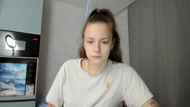 why again me online show from 11-02-25, 06:21