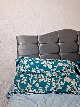 ZaidaWet online show from 10-21-25, 11:44