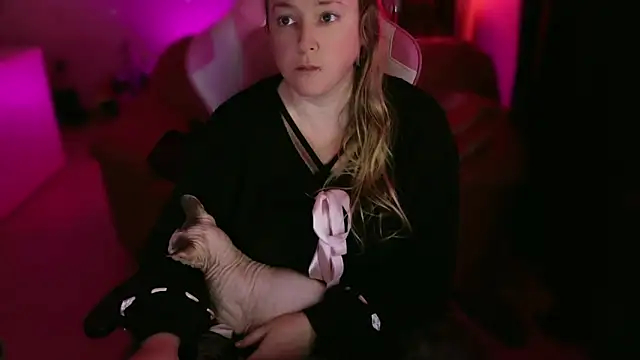 Snapshot of kisicaxx chatting on 03-03-25, 05:39 kisicaxx online show from 03-03-25, 05:39